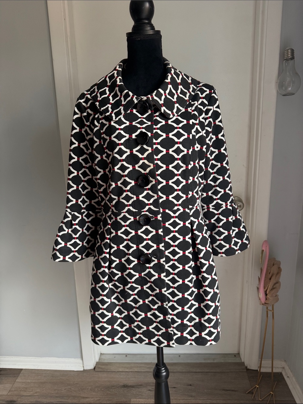 Eden Court Mod Geometric Print Swing Coat Black White Red Bell Sleeve L
